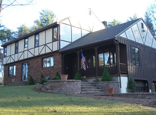 95 Candlestick Rd, North Andover, MA 01845