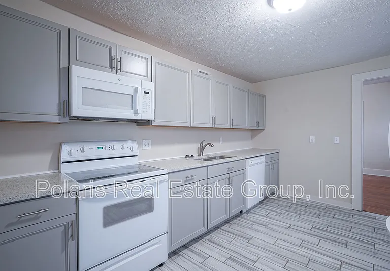 208 W Williams St — Photo 14