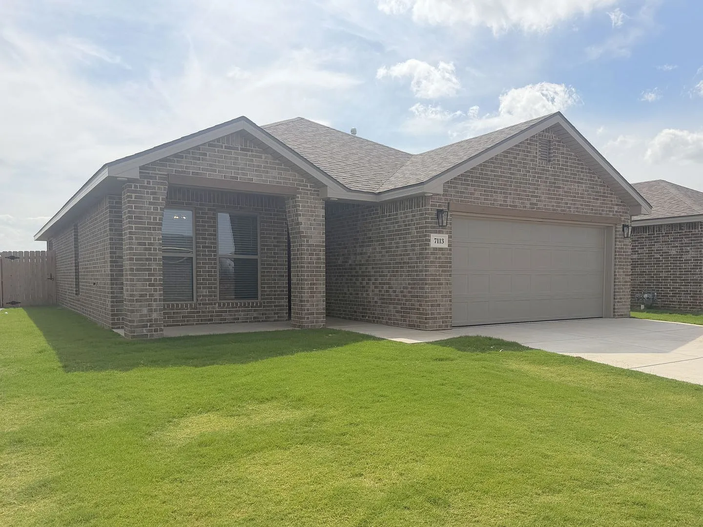 Brand New Build 4/2/2 in Burgamy Park! Frenship ISD! — Photo 2