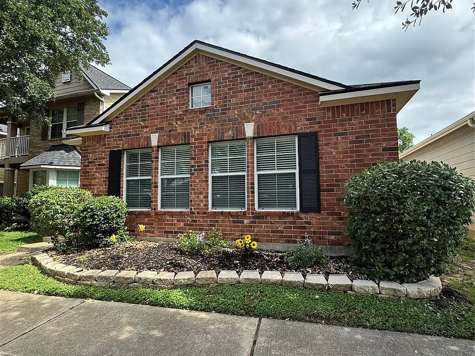 20507 Providence Point Dr