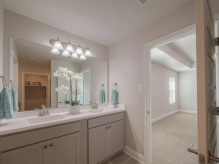 462 Aurora Creek Ln — Photo 18