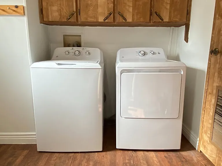 Washer & Dryer On-Site