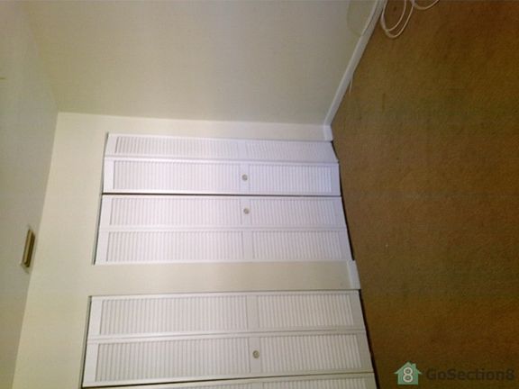 5th image of 916 S A St APT B
