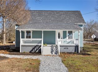 415 Blue Ridge St, Easley, SC 29640