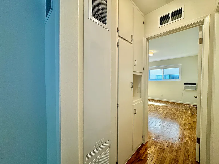 1120 N Curson Ave #5 — Photo 12