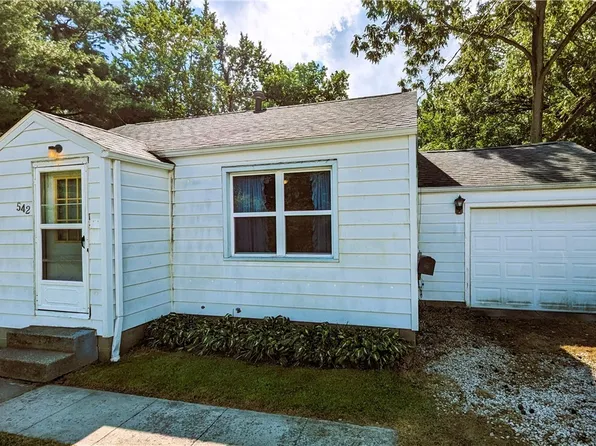 542 Robinson Ave, Ravenna, OH 44266