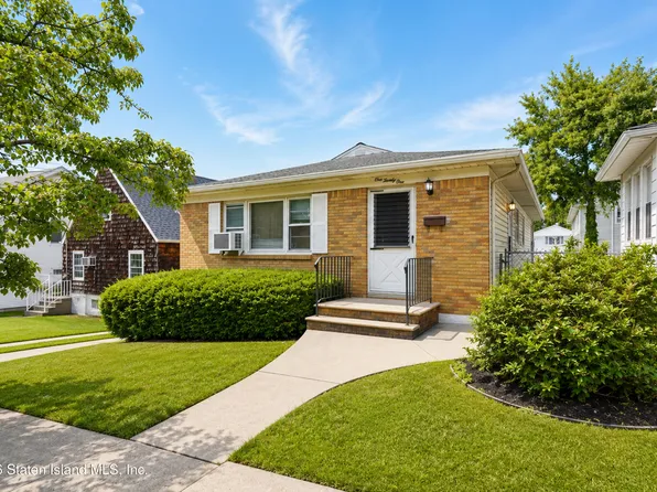 121 College Ave, Staten Island, NY 10314