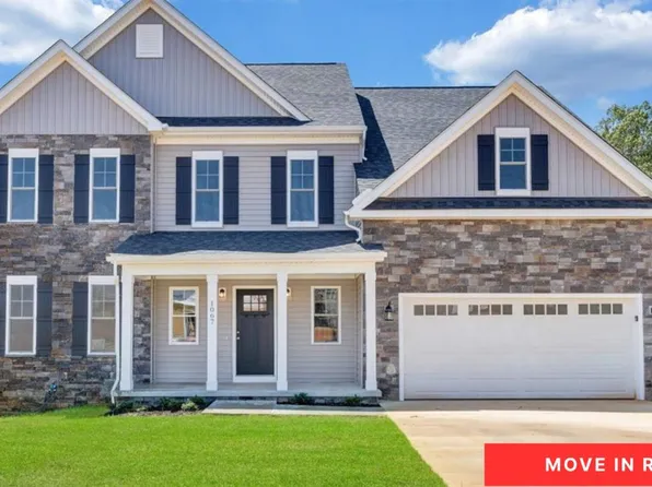 1067 Snowfield Cir, Lynchburg, VA 24503