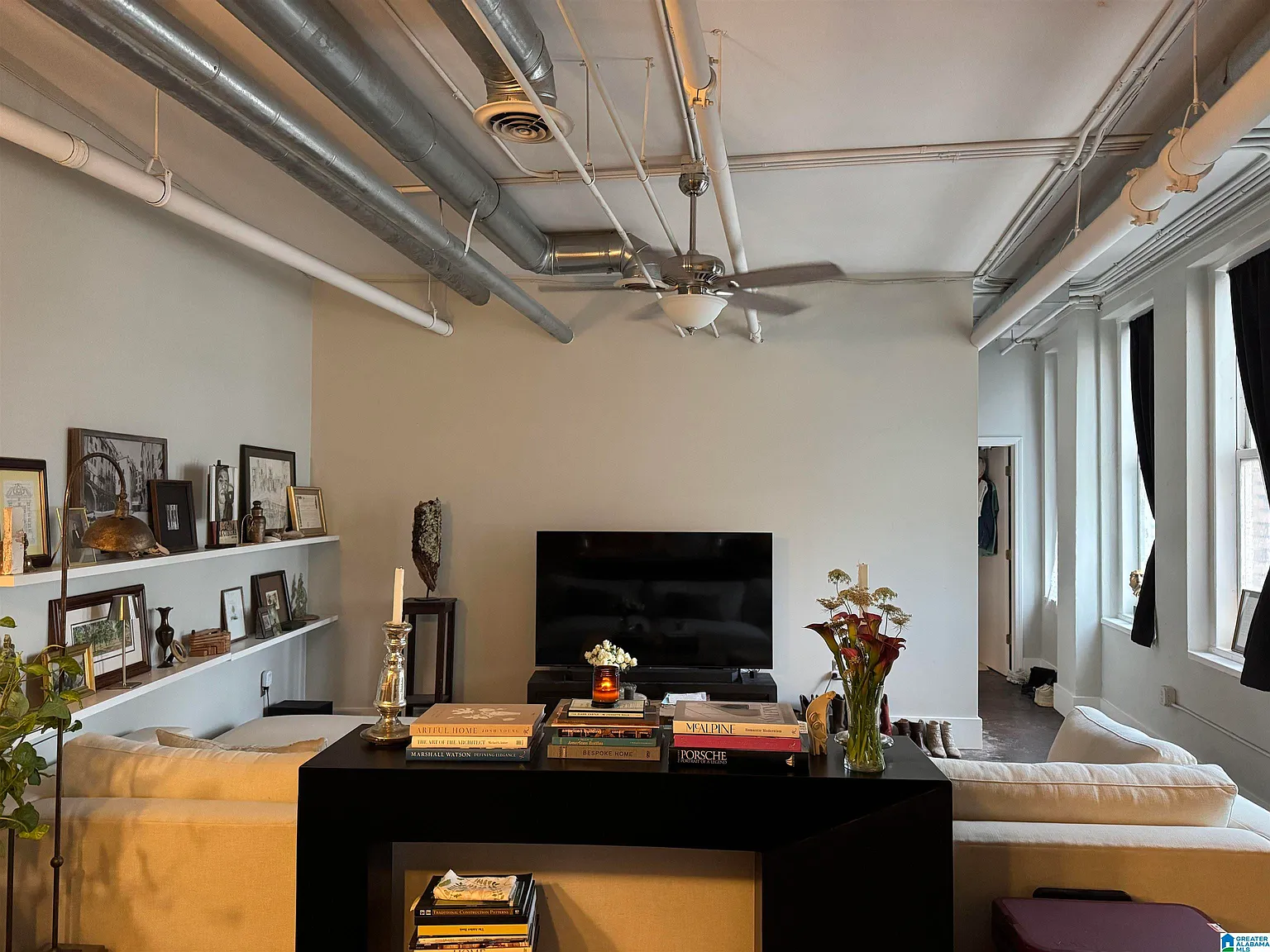 2 bed, 1.0 bath, $1,650 — Photo 1