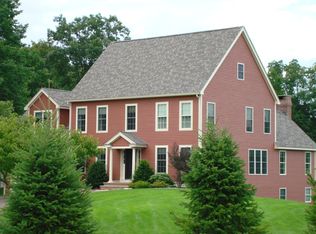 40 Runaway Rd, Newfields, NH 03856