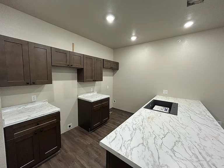 6950 Hickman Rd #302A — Photo 5