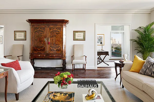 Sold by Stribling | media 1