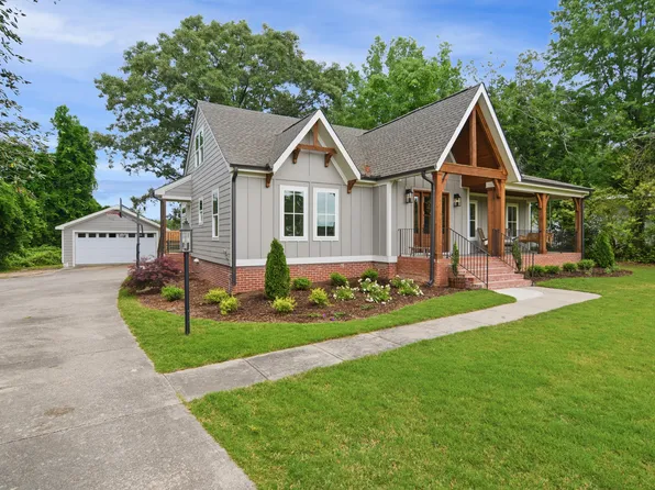 801 N 1st Ave, Knightdale, NC 27545