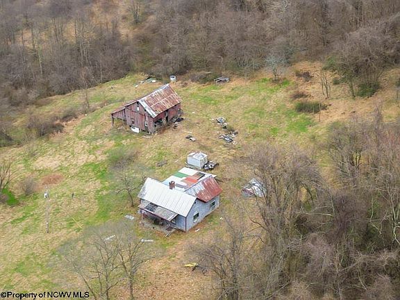 4th image of 596 Purdys Run Rd