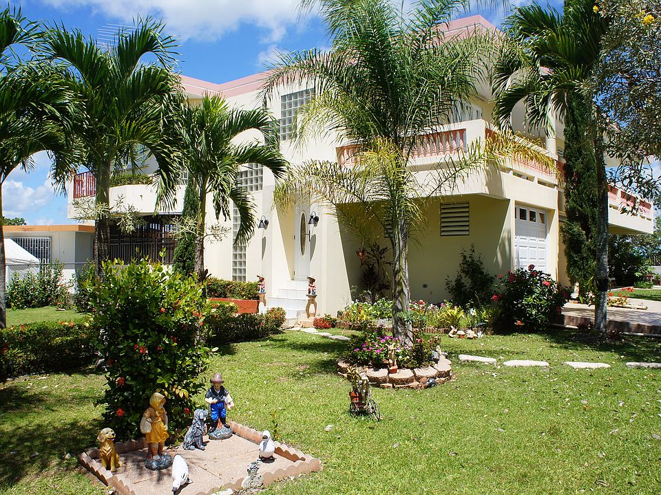 House Front Facade