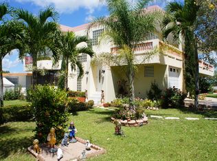 Jardin Del Eden Calabazas #01, San Sebastian, PR 00685