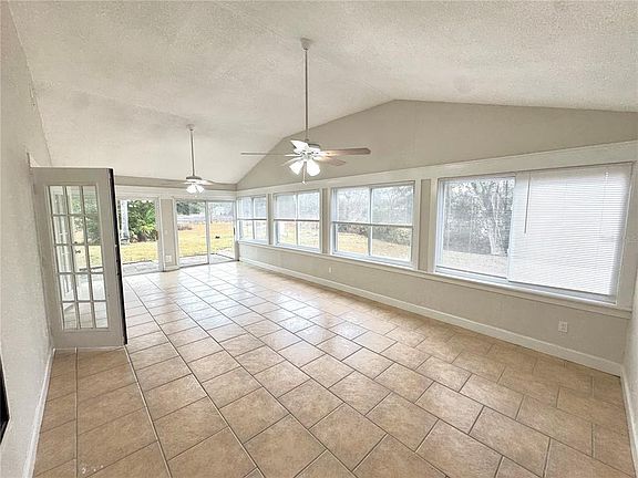 3rd image of 125 Bonita Rd