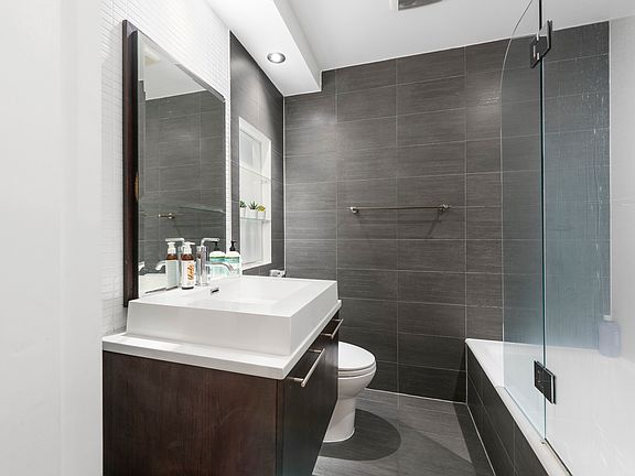5th image of 660 Bergen St #1A