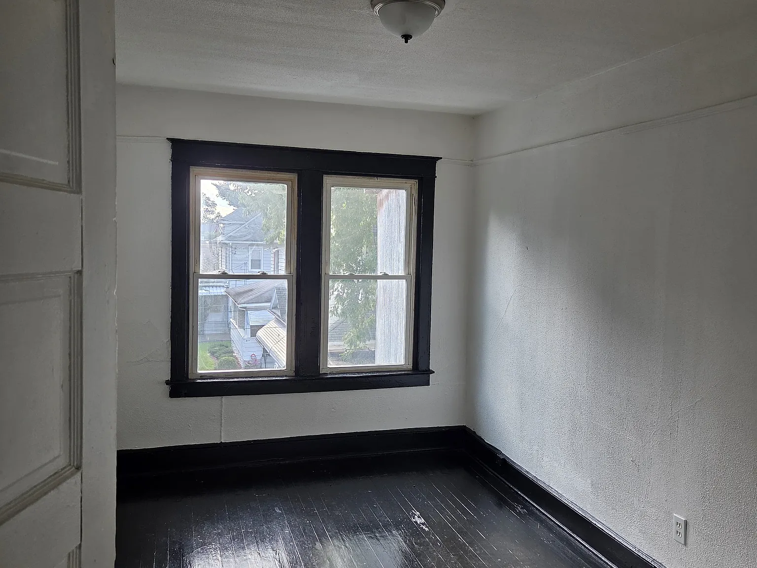 2 bed, $900 — Photo 4