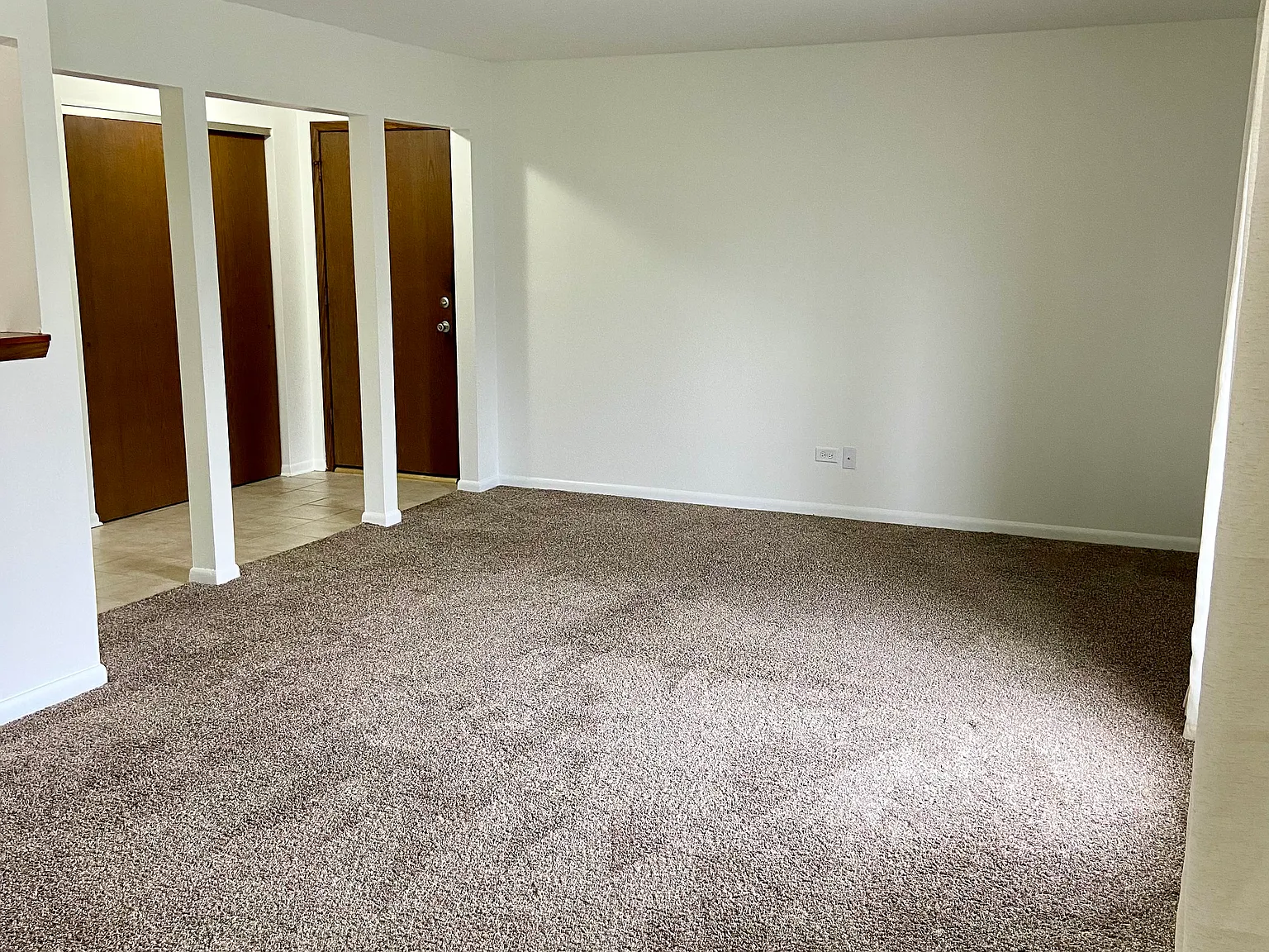 2 bed, $1,300 — Photo 4