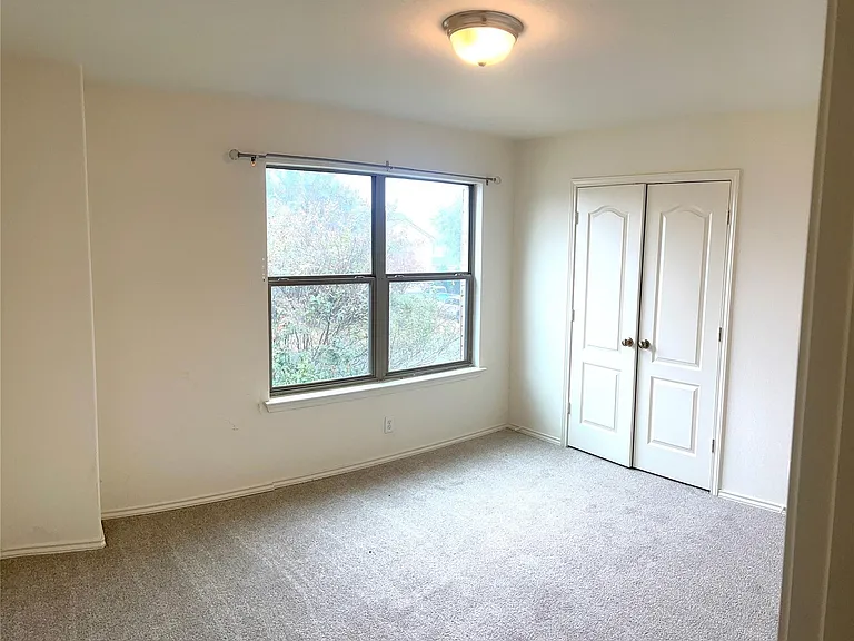 160 Mistletoe Ln — Photo 19