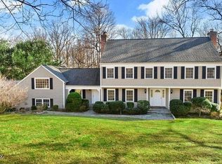 33 Easthill Rd, Stamford, CT 06903