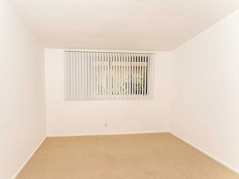 11712Darl — Photo 12