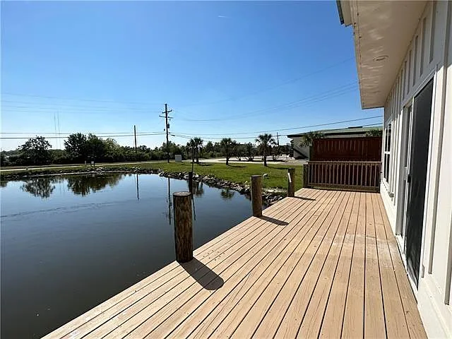 201 Marina Rd — Photo 15