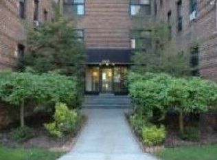 2229 Knapp St APT 2F, Brooklyn, NY 11229