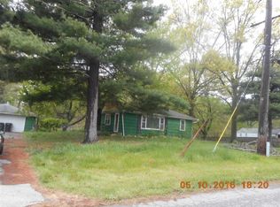 54961 Edgewater Dr, South Bend, IN 46628