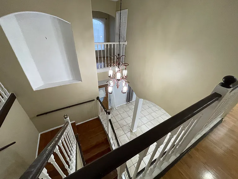 Bridgeview Cir — Photo 33