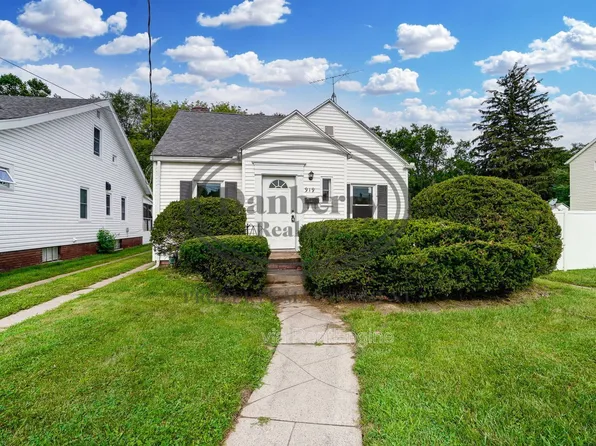 919 Brookley Blvd, Toledo, OH 43607