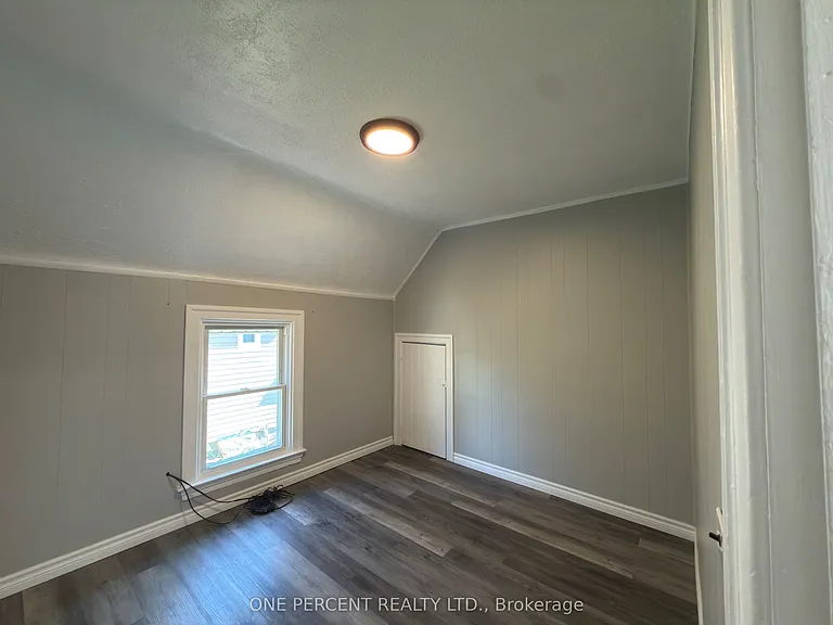 5082 Saint Lawrence Ave — Photo 20