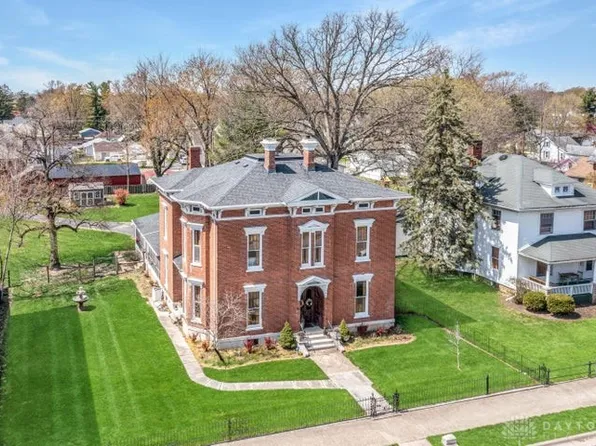 59 S Chillicothe St, South Charleston, OH 45368