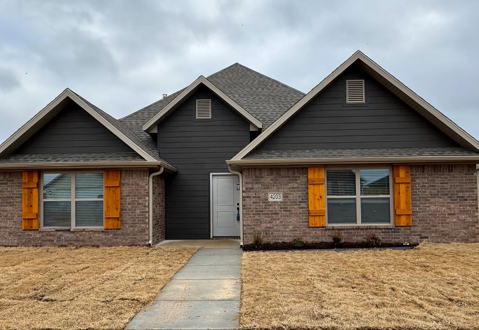 3 bed, 1782 sqft, $2,000 — Photo 3