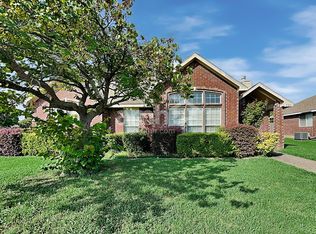 201 Parkway Ct, Rockwall, TX 75032
