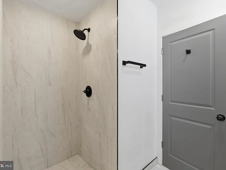 630 W Cumberland St #1 — Photo 8