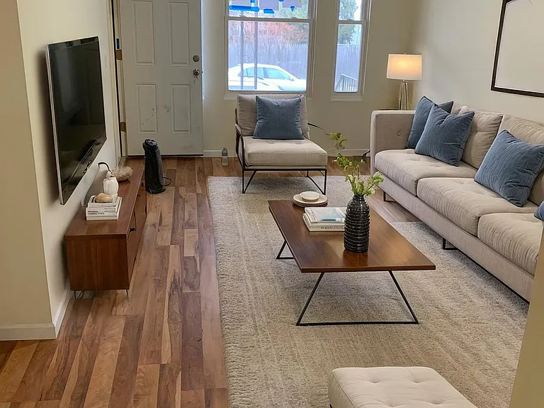 4840 N Camac St #1 — Photo 1