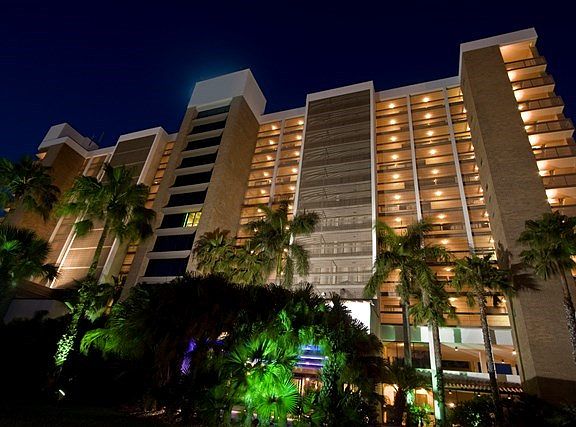 3rd image of 500 Padre Blvd