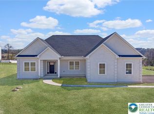 448 Long Lane Rd, Walnutport, PA 18088