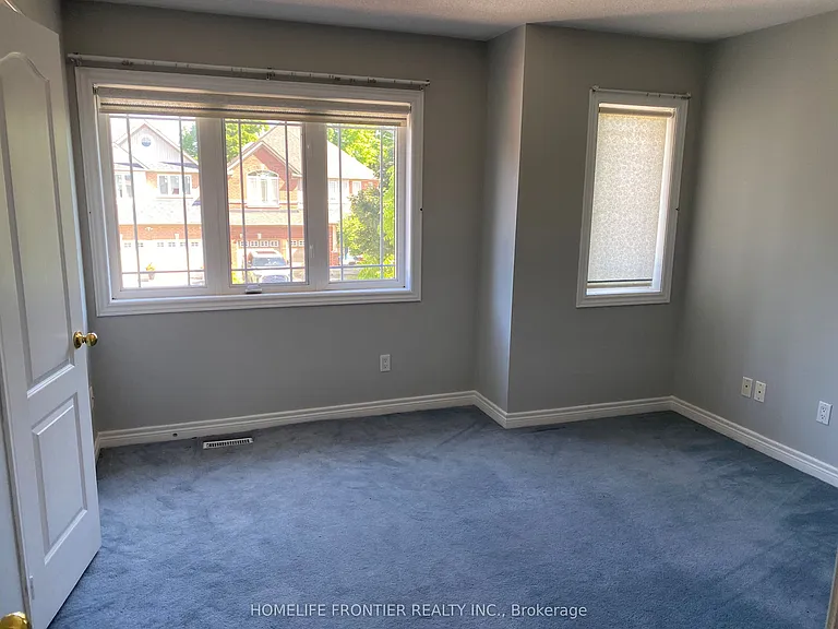 87 Estate Garden Dr — Photo 8