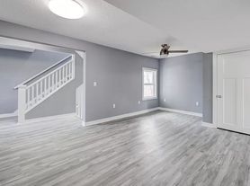 2406 Woodland Avenue