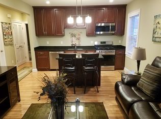 74 Market St, Warren, RI 02885