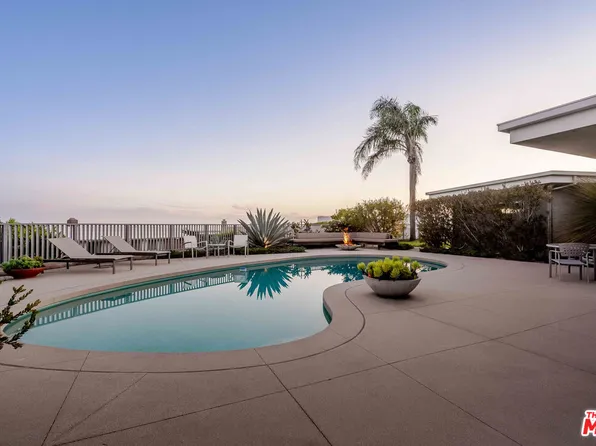 686 Enchanted Way, Pacific Palisades, CA 90272