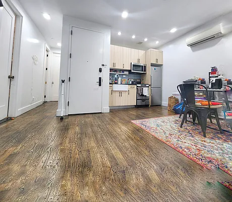 Rented by RELEASE NY | media 1