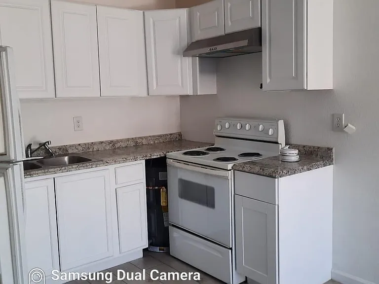 1806 Fairfield Ave — Photo 6