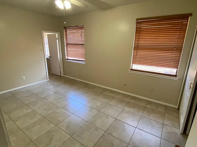 1201 Wheatfield Dr — Photo 7