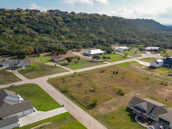 122 Round Up Circle, Burnet, TX 78611