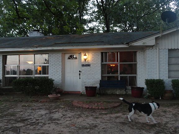 parking at door no grass