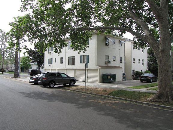 2nd image of 2100 27th St APT 2